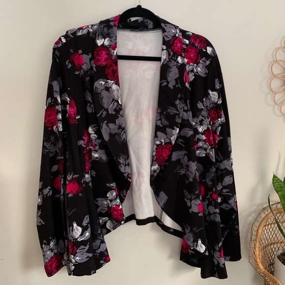 Torrid Black Floral Blazer - Picture 1 of 5